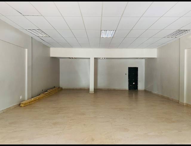 3,500M² BUSINESS CENTRE FOR SALE IN CAPITAL PARK